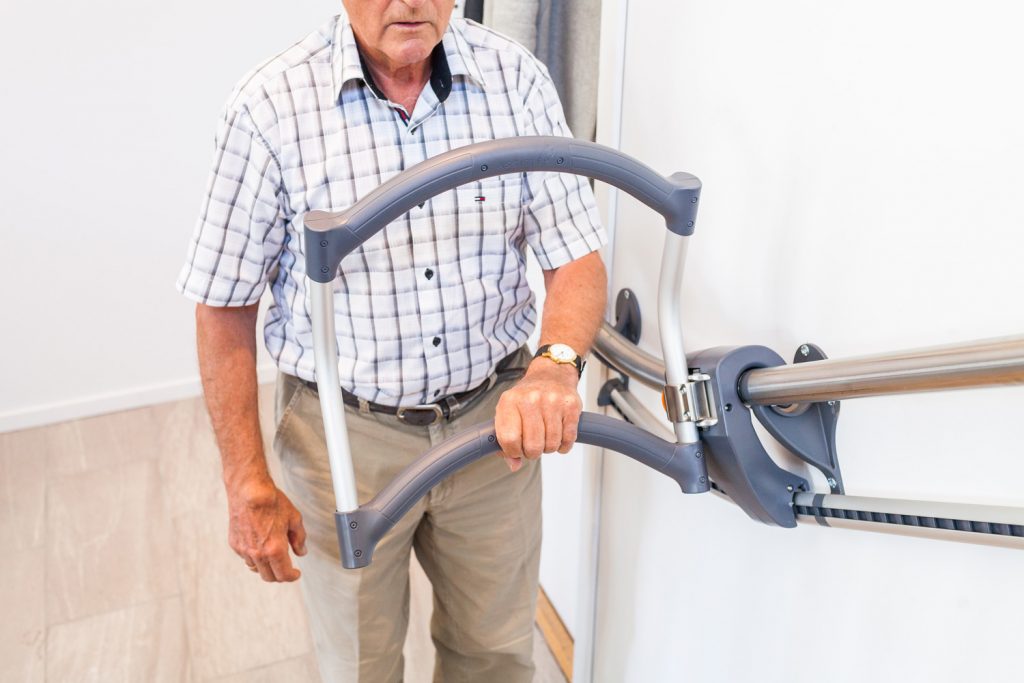 Treppensteiggerät ASSISTEP - einhändige Nutzung